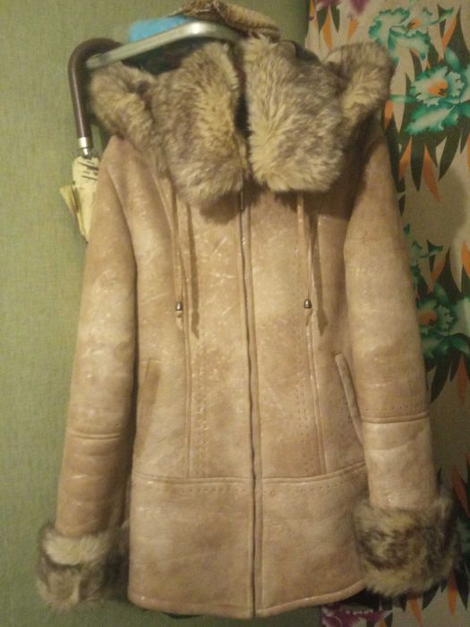 Дублянка (пальто зимове) штучне жіноче S