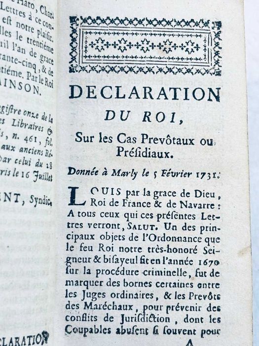 MUITO BOM exemplar sobre o direito francês no reinado de Luís XV. 1759