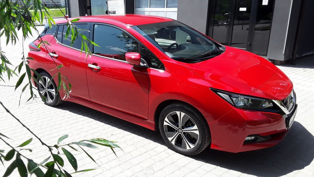 Nissan leaf 40кВт  2021