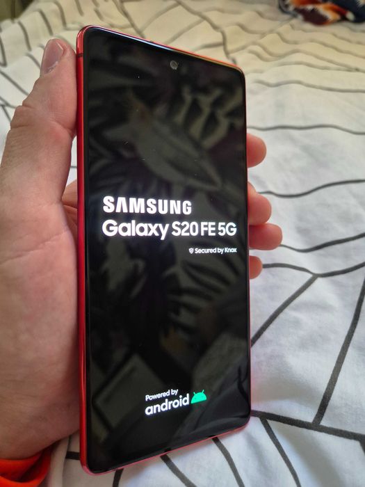 Samsung Galaxy S20 FE 5G 6/128 GB – Bardzo dobry stan