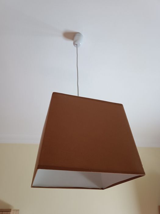 Candeeiro de teto como novo