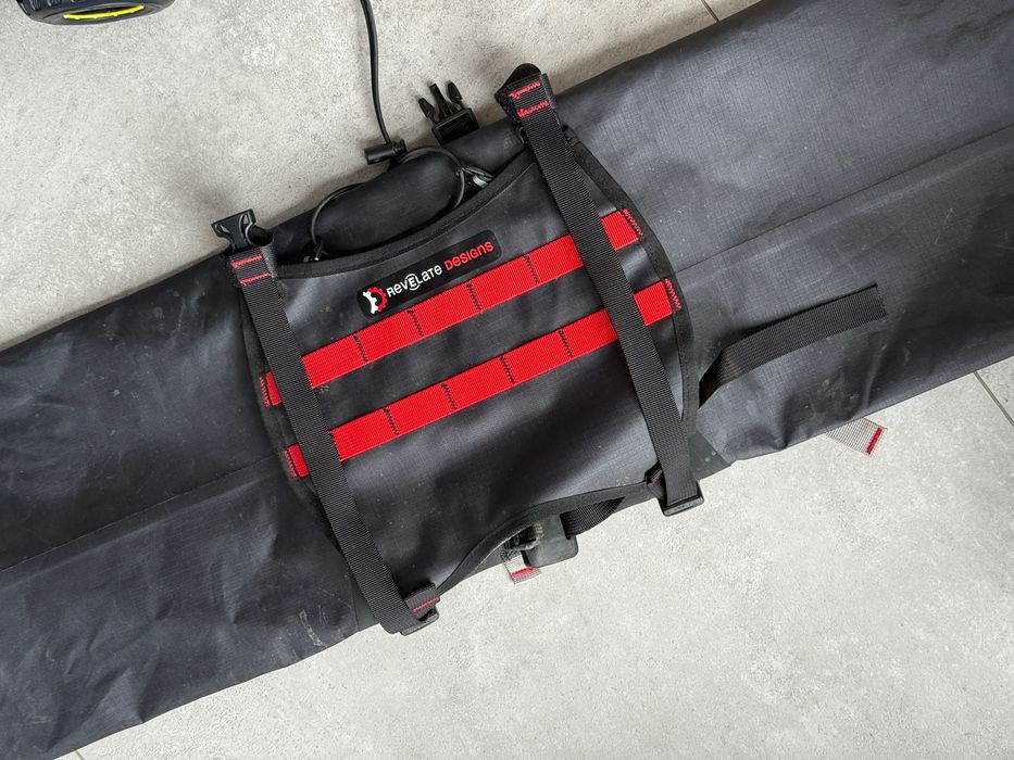 Torba na kierownicę Revelate Designs Sweetroll 11 litrów bikepacking