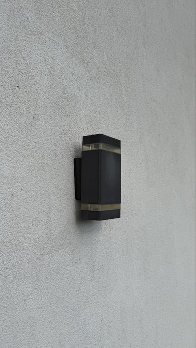 Lampy elewacyjne na dom + żarówki