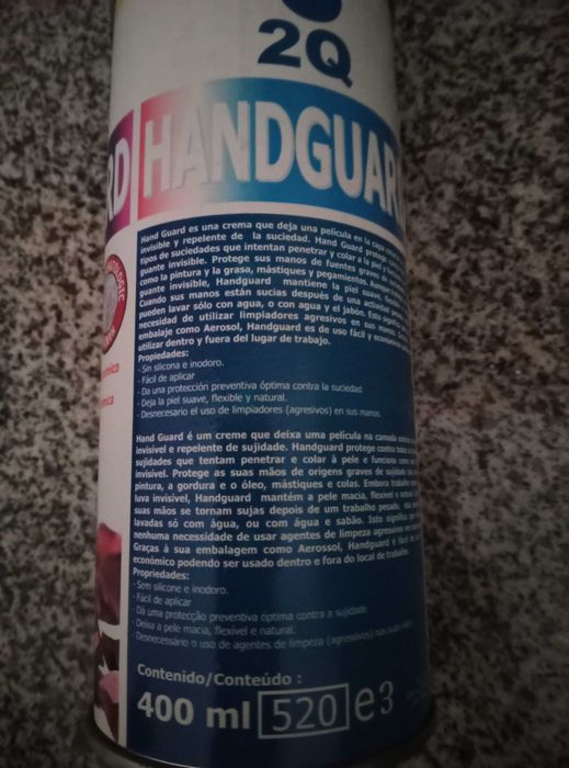 Spray para colocar nas mãos na mecánica