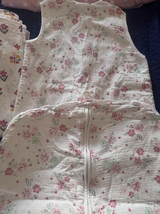 Conjunto cama bebé (lencol - de baixo e de cima, fronha)