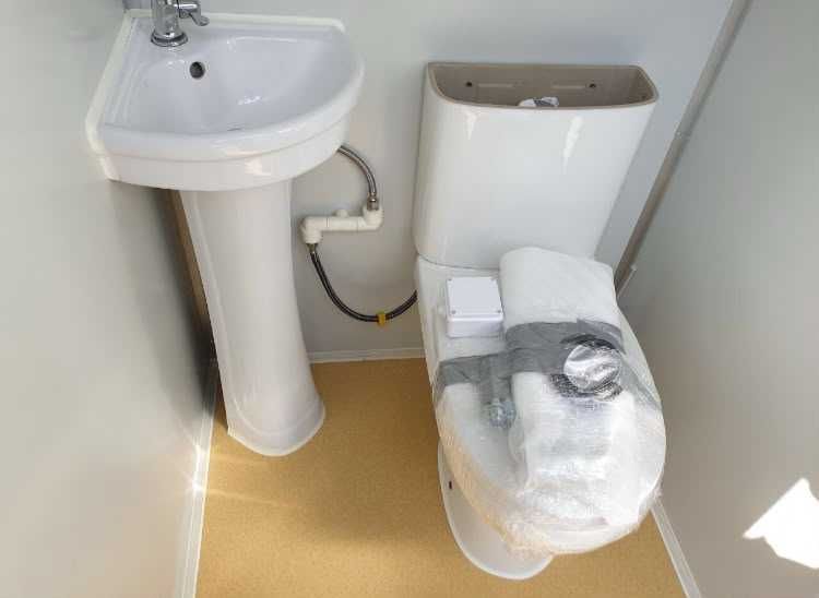MÓDULO SANITÁRIO  WC + DUCHE + LAVATÓRIO  com IVA incluído 3000€