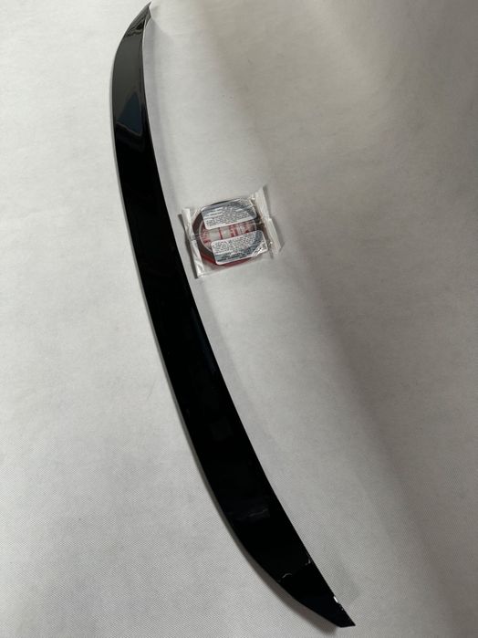 Spoiler lotka Mercedes GLC X253 CZARNY POŁYSK
