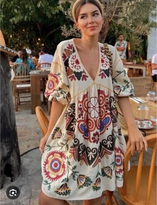 Літнє плаття Zara з вишивкою