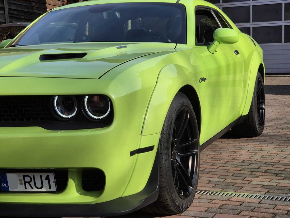 Dodge Challenger R/T Plus 5.7 HEMI V8, poszerzony, alu 20, zjawiskowy, pięknie utrzymany