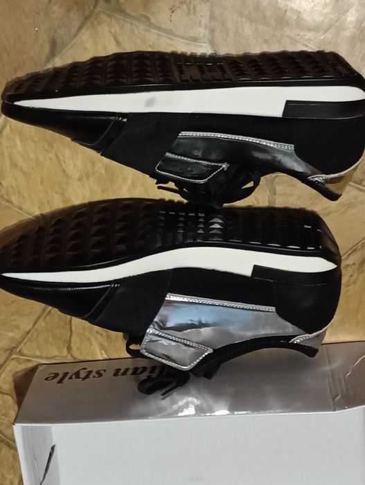 Nowe półbuty damskie rozmiar 39