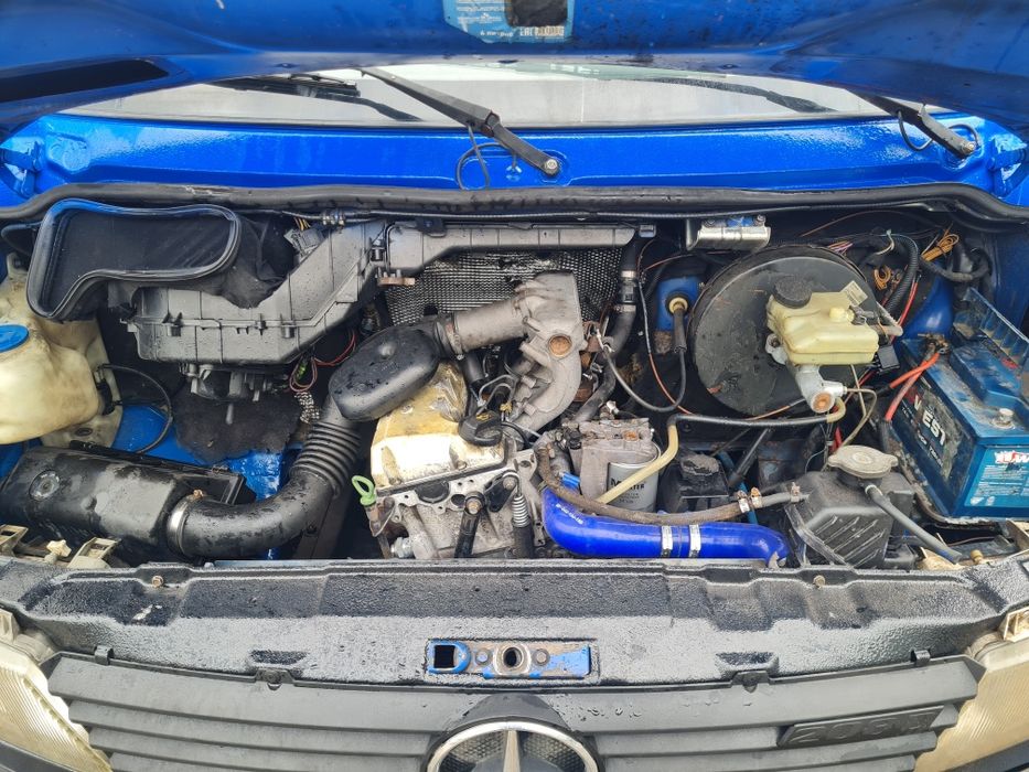 Продам спринтер 208 1998