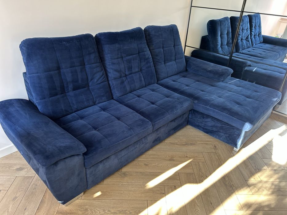 Narożnik z funkcją spania i pojemnikiem na posciel .