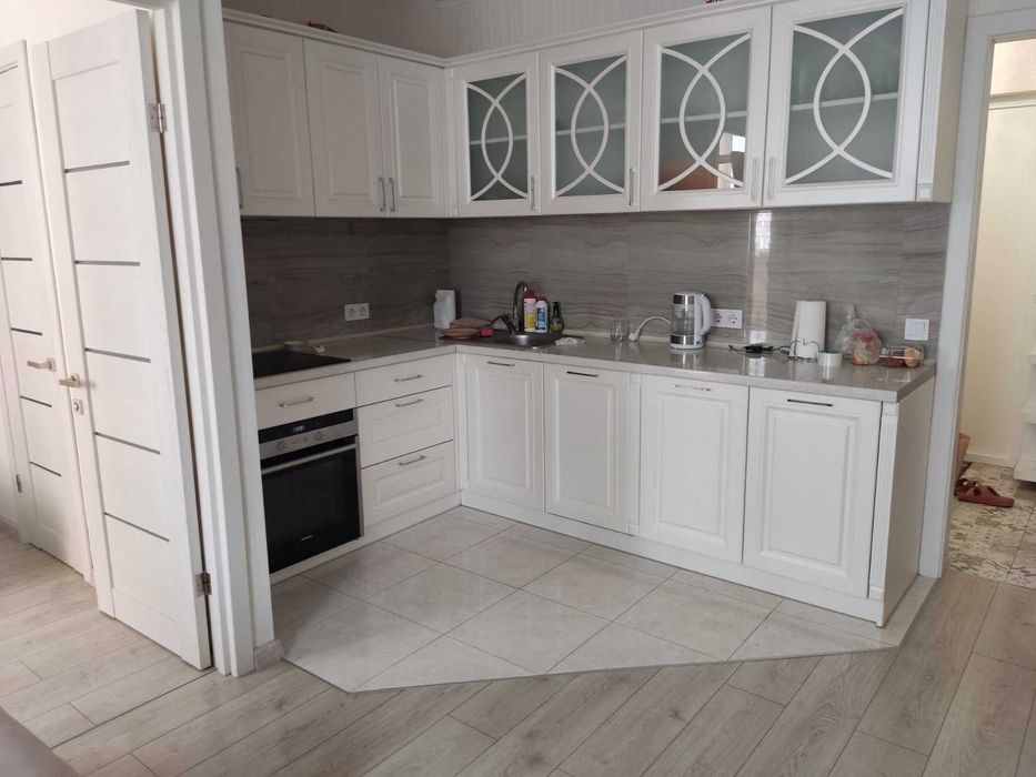 Сдам евротрешку с ремонтом Таирова