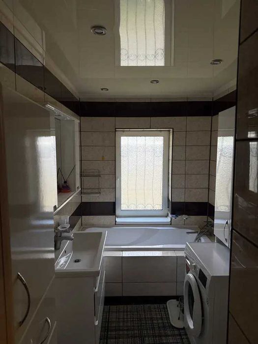 Продам будинок з якісним ремонтом у Полтаві, район Лісок