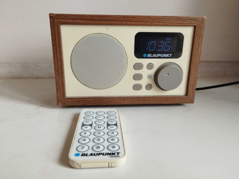 Małe radio BLAUPUNKT + pilot