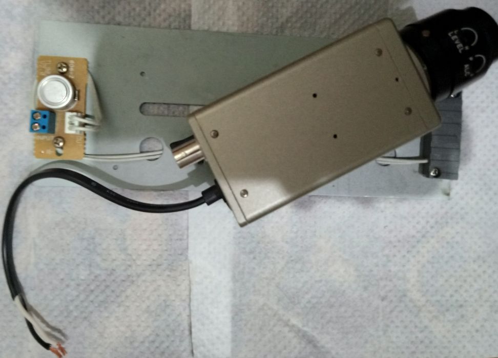 Продам камеру відеонагляду CCD kpc-300bh