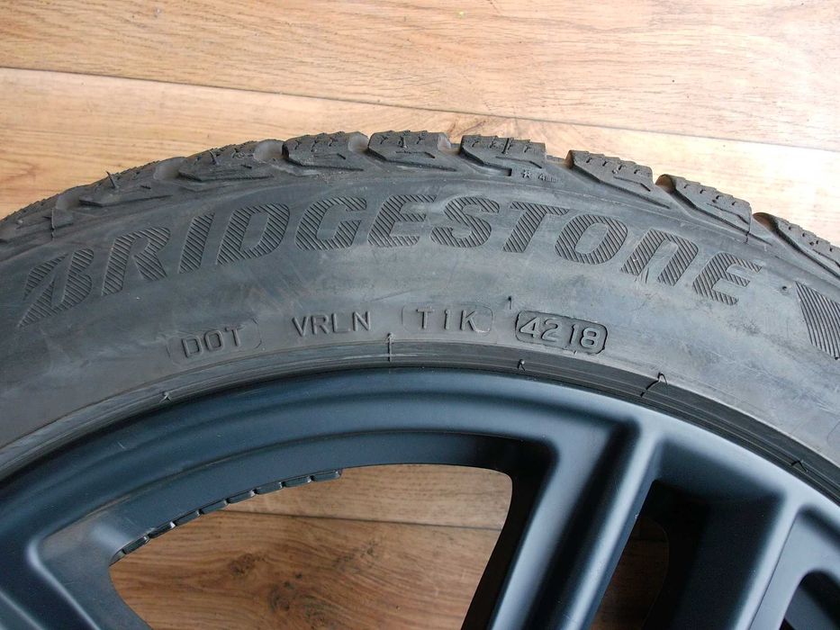 Bridgestone Blizzak LM32 245/45/19 102V ładne!