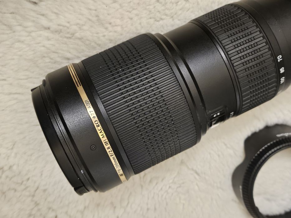 Nikon D7100 +в комплекті Два об'єктиви,все в ідеалі