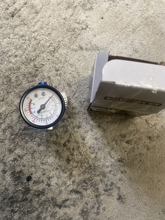 Регулятор тиску повітря для пулівізатора для пневноинструменту