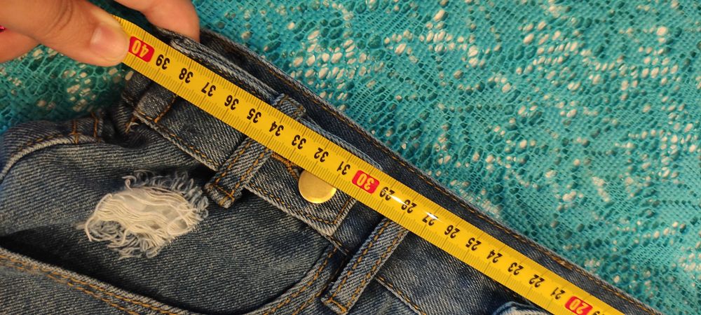 Spodenki krótkie stan bdb r. M