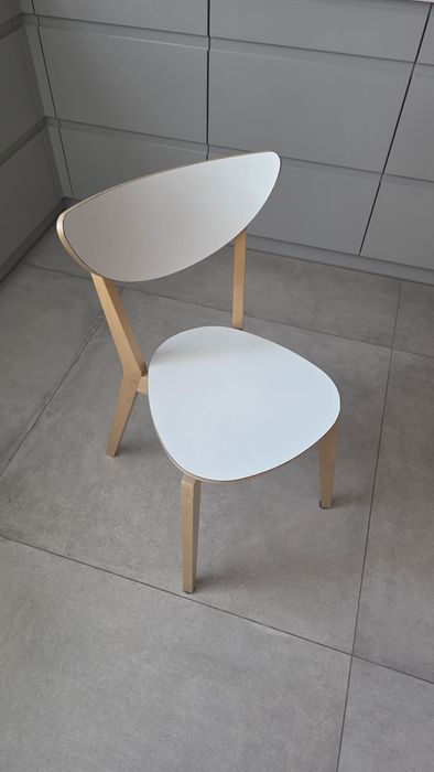 krzesło IKEA Białe