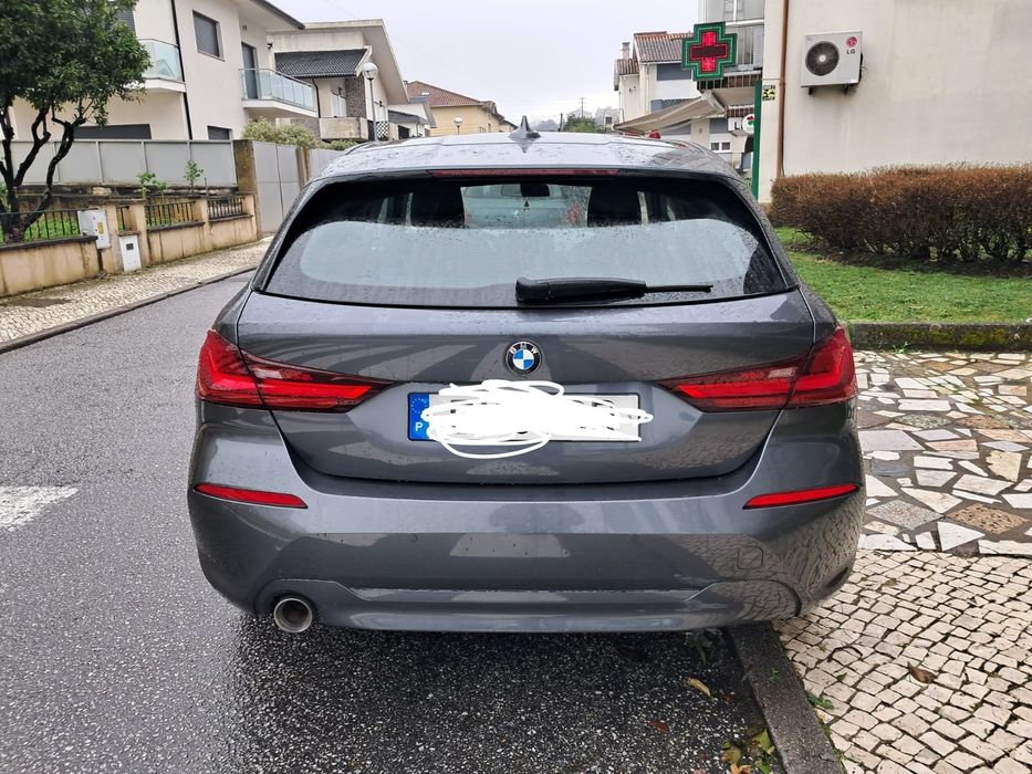 BMW 116 d - ano 2021