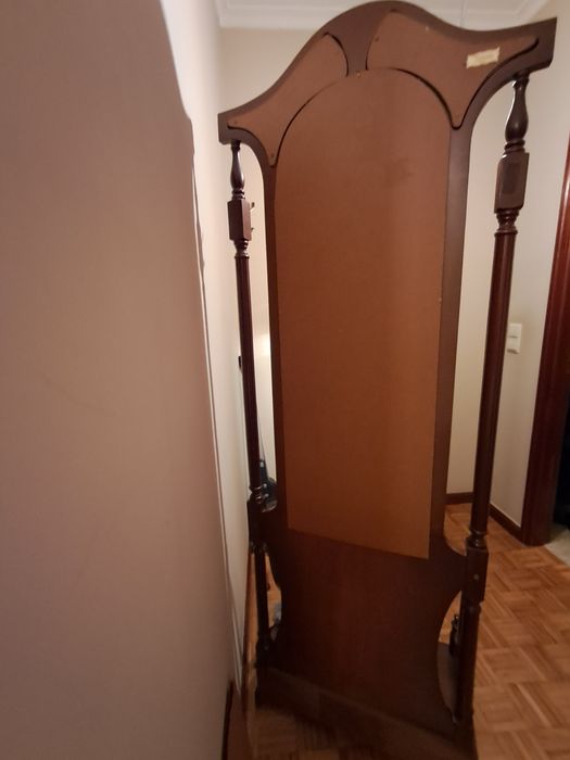 Bengaleiro em madeira