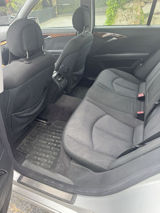 Mercedes benz E220 foto 3