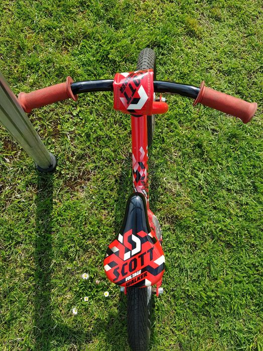 Scott Voltage Walker - super lekki biegowy 12 calowy rower dziecięcy