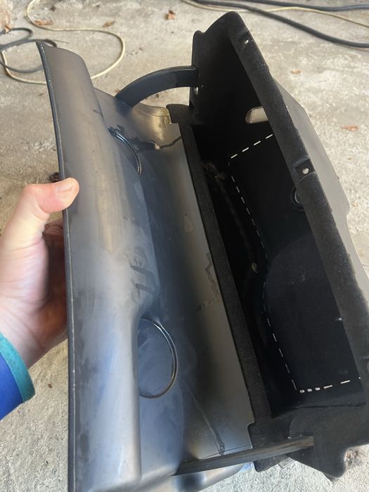 Бардачок темно сірого кольору Passat b5 b5.5