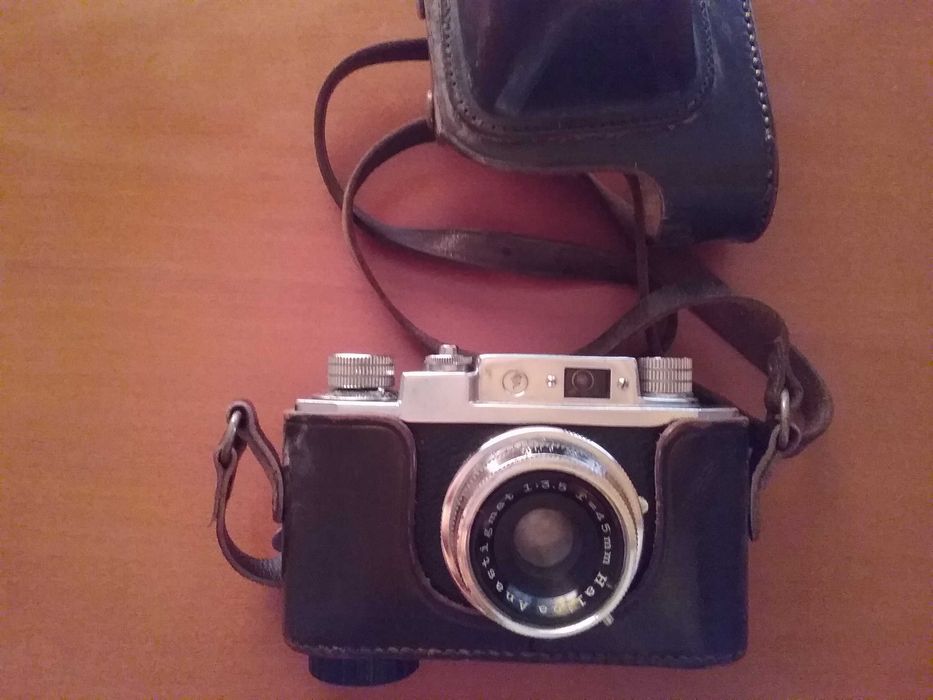 Máquina fotográfica Halina antiga