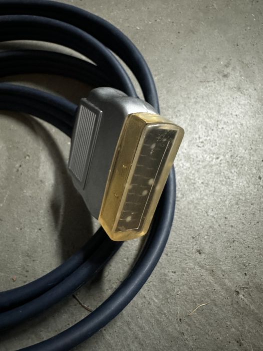 NOWY Profesjonalny Kabel SCART (Euro) - S-Video + 2x RCA | FREITAG