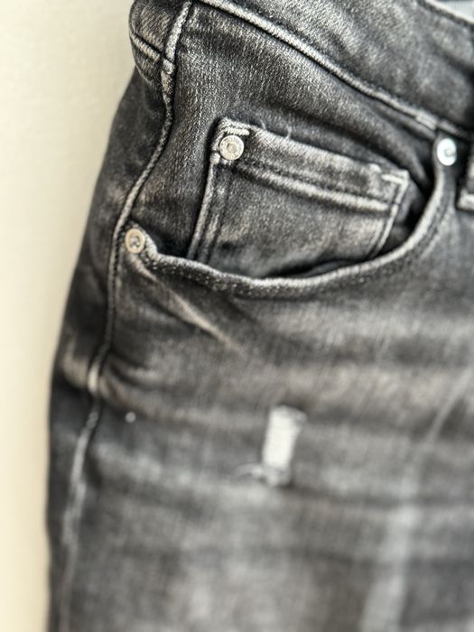 Джинси guess  xs 25р.