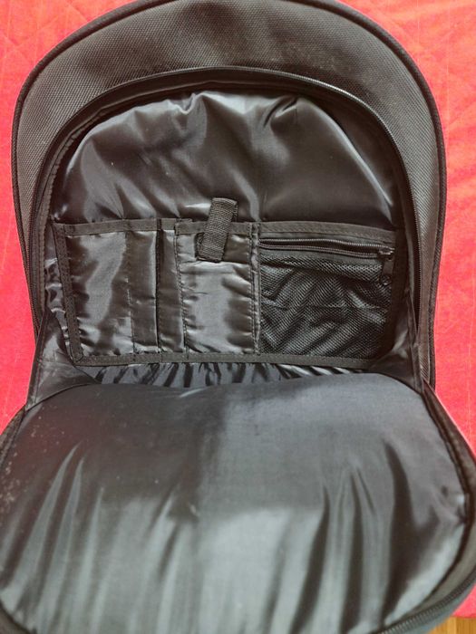 Mochila preta para portátil