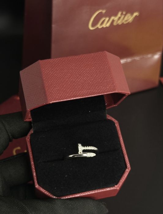 Кільце (каблучка) в стилі cartier Juste un Clou в пакуванні , як на фото