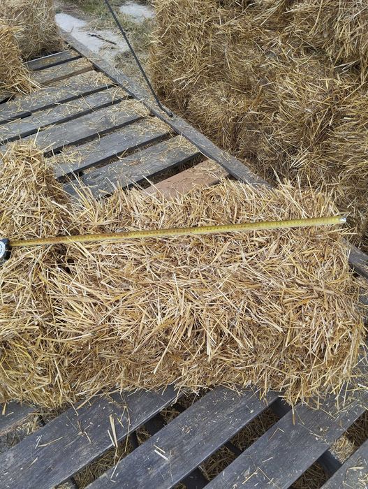 Słoma słoma w kostkach