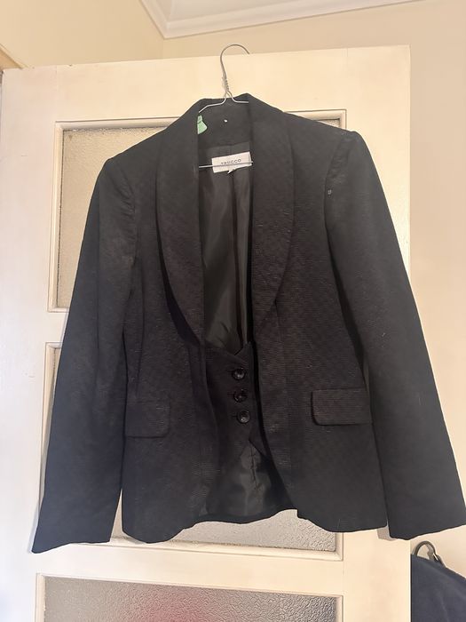 Vendo Blazer Preto