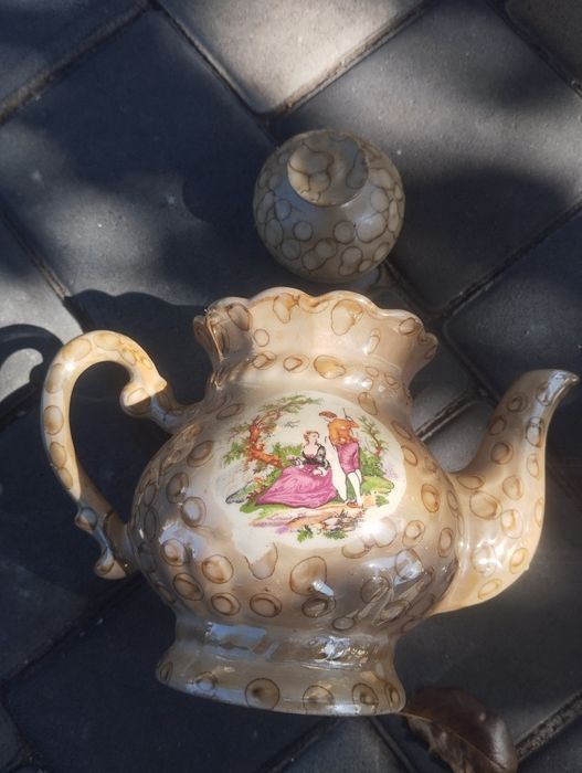 Продам винтажный сервиз чайной посуды