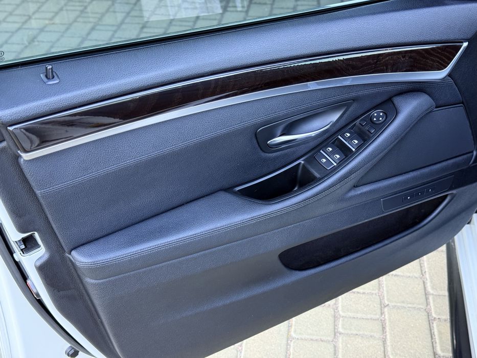 BMW 528i xDrive M Package