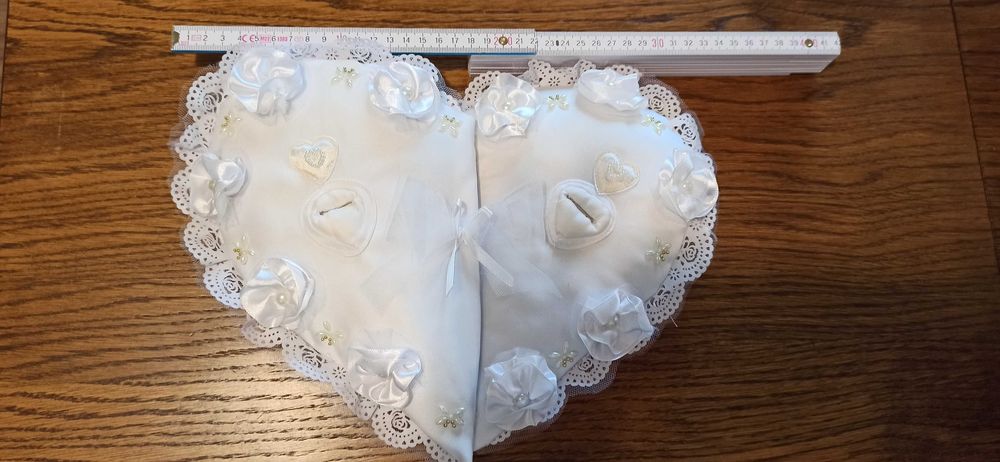 Ozdoby ślubne ręcznie robione- Poduszka na obrączki