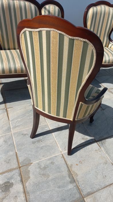 Poltronas restauradas (novas)