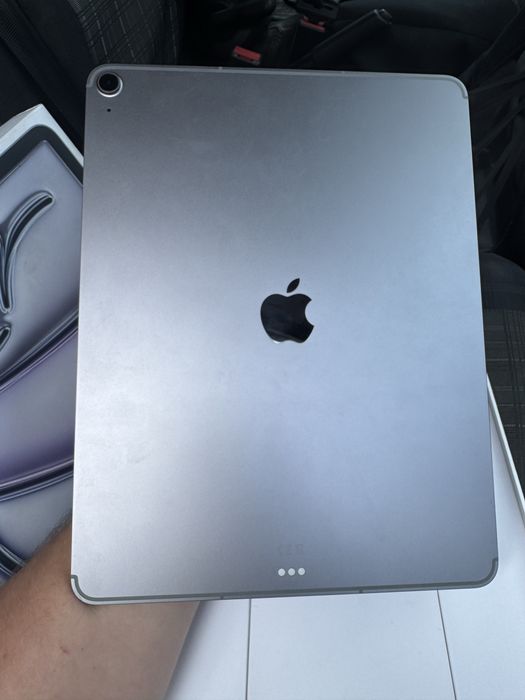 Ipad 13 Air  5G wifi + celluar 128 GB