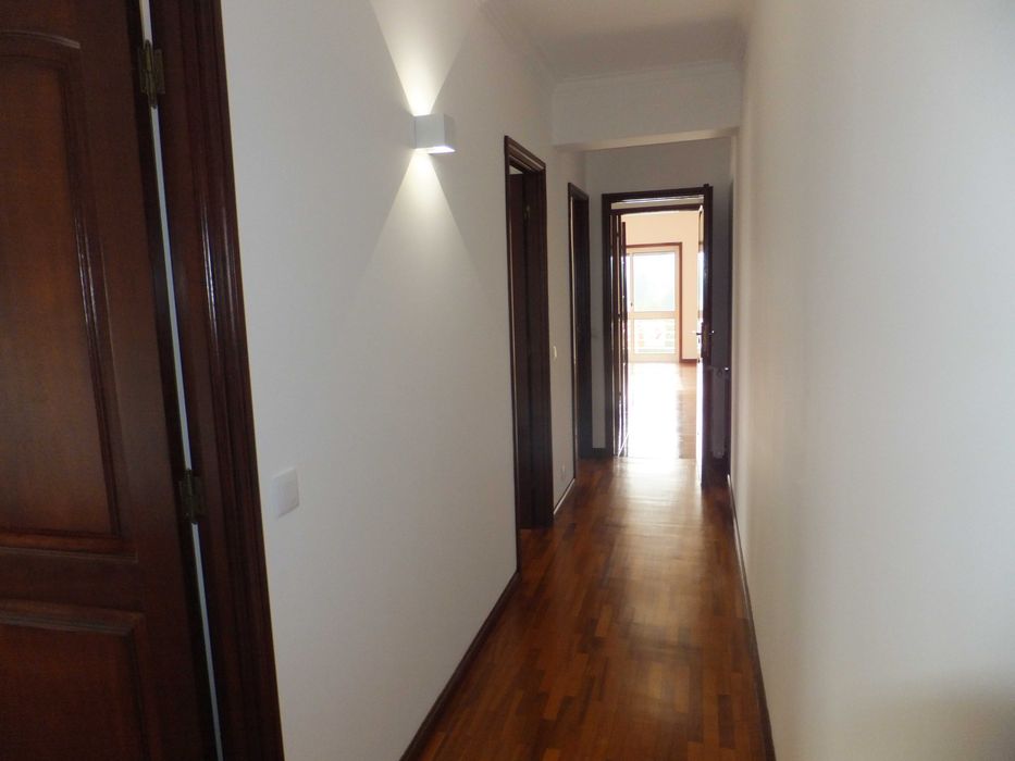 Arrendamento de apartamento t3 em Espinho
