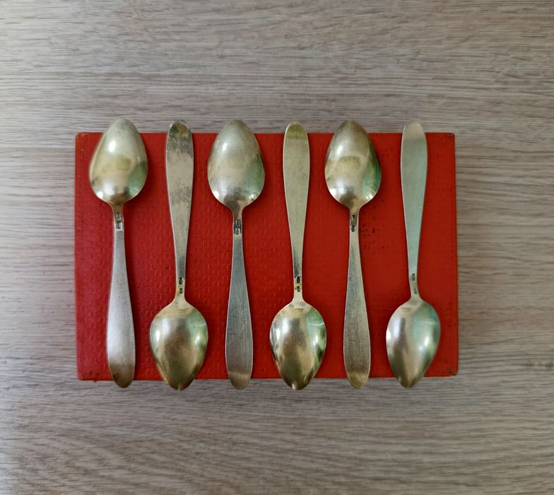 Ложки серебряные, эмаль позолота.