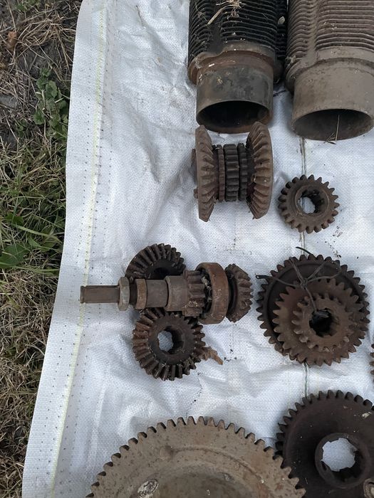 Продам запчастини до Т-25