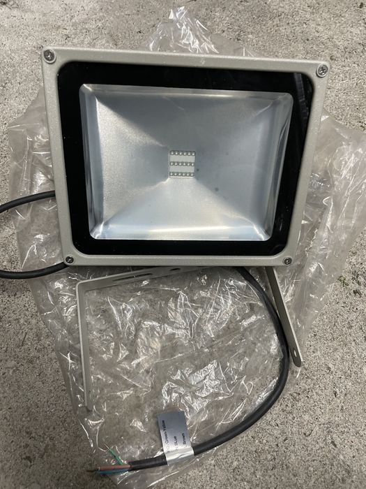 NOWA Lampa Led  UV firmy Schamberg