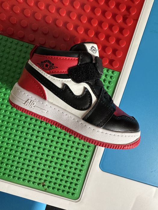 Кросівки дитячі