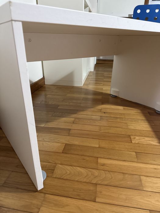 Gavetão e mesa IKEA