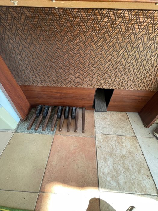 órgão vintage em ótimo estado