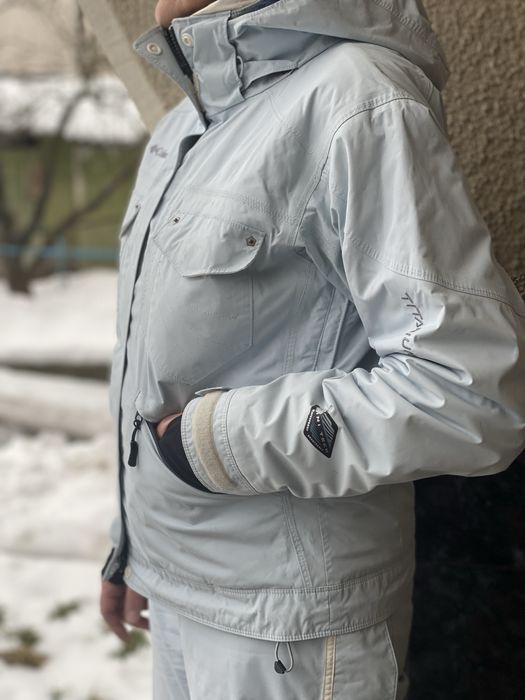 Лижний костюм Columbia  , розмір  М, з шапкою в комплекті.